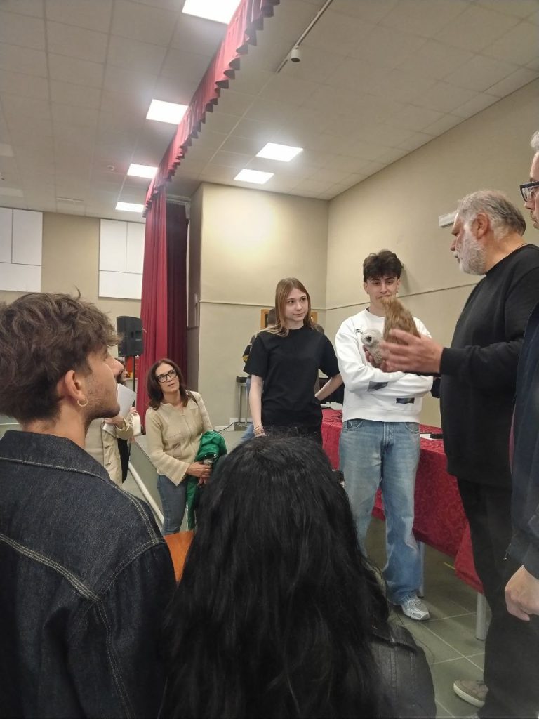 Proseguono gli incontri GREW nelle scuole.